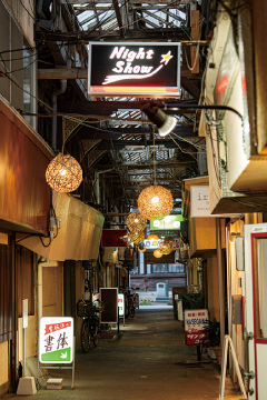レトロでアートな<br>
街並み
